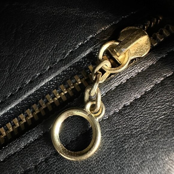 Vintage COACH Court Bag - EUC Black Leather with Brass Made pre-1994 in USA - Picture 13 of 16